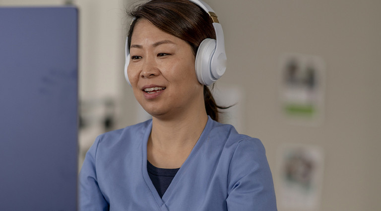Nurse conducting appointment virtually